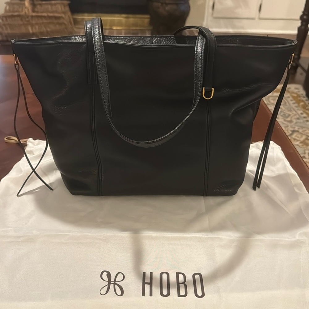 HOBO Kingston Small Tote - Like new